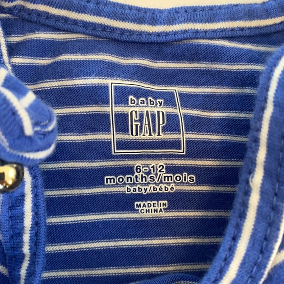 Gap onesie - Picture 4 of 5
